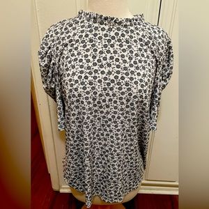 Adrianna Papell Moss Crepe Print Black & White Blouse Large